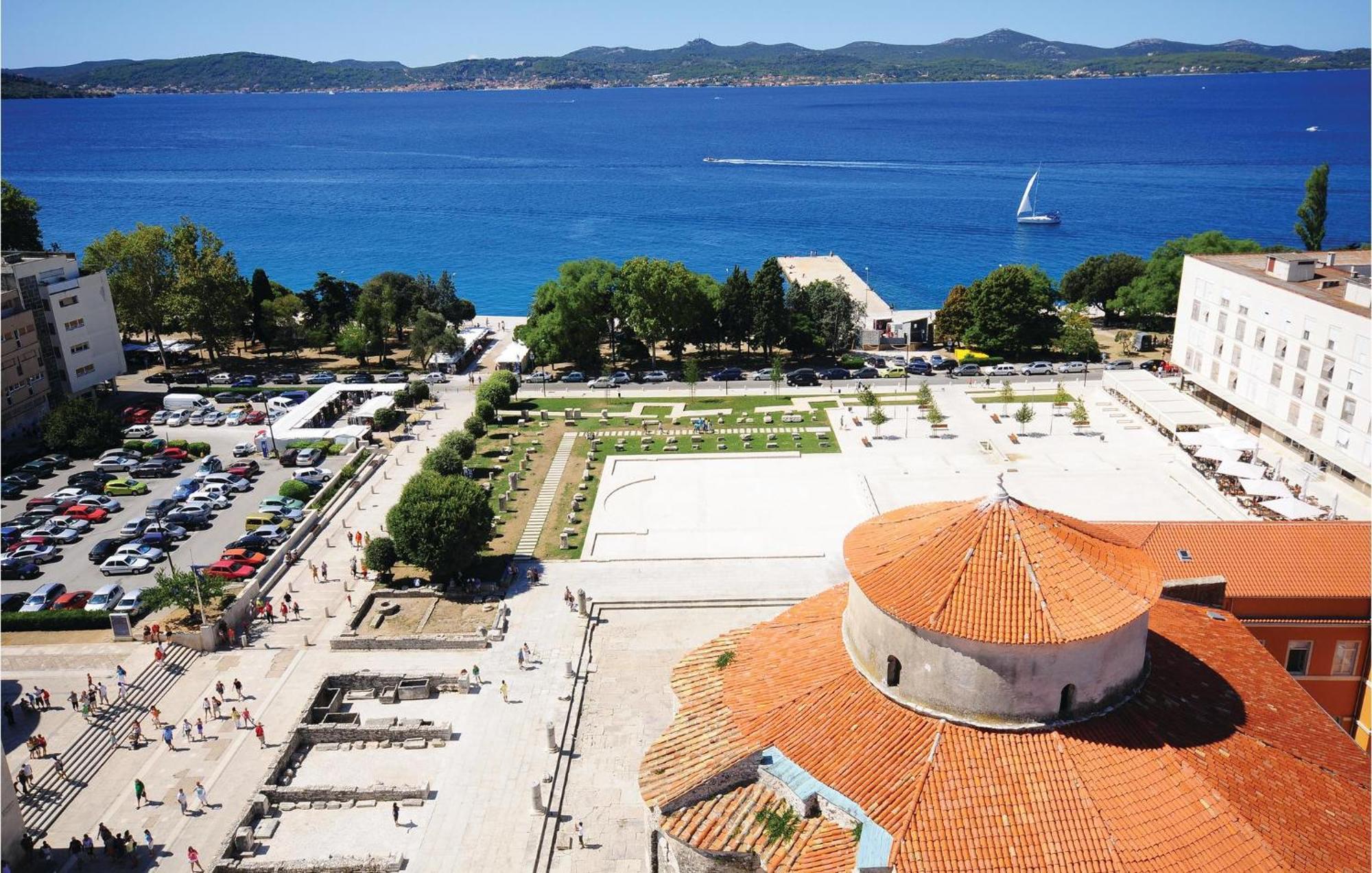 Nice Apartment In Zadar With Kitchen Kültér fotó