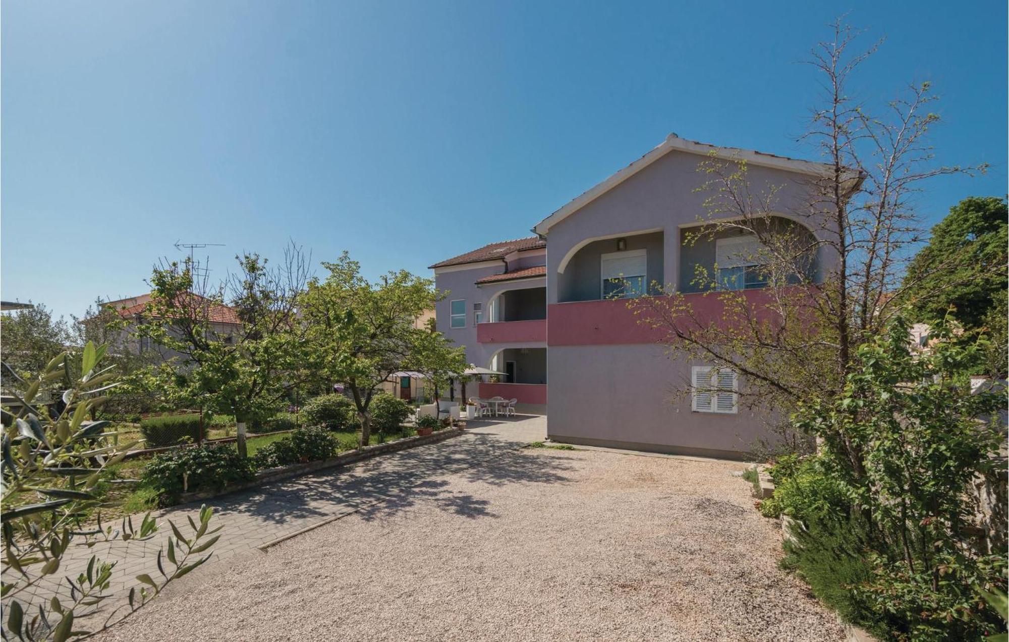 Nice Apartment In Zadar With Kitchen Kültér fotó